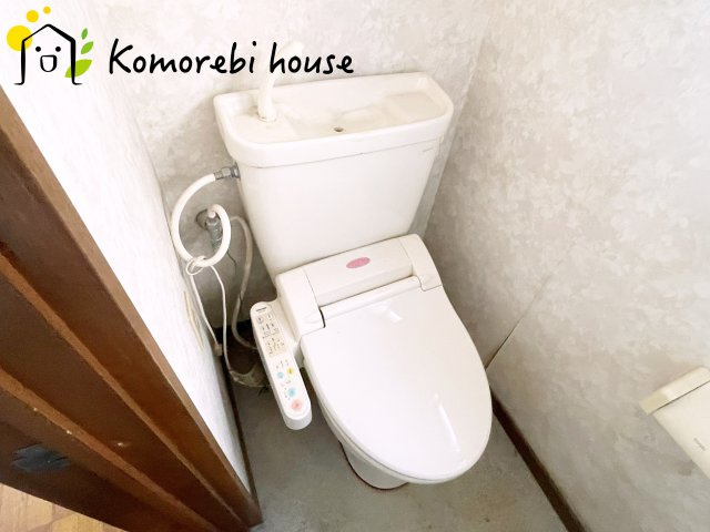 鴻巣市常光　1期　中古一戸建てのトイレ|ゆったりとした空間のトイレです