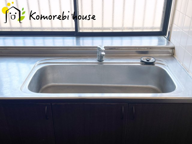 鴻巣市常光　1期　中古一戸建てのキッチン|コンパクトなキッチンで掃除もラクラク
