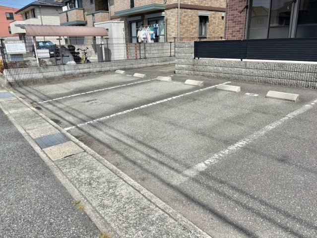 チェリーコート　Ｂ棟の駐車場
