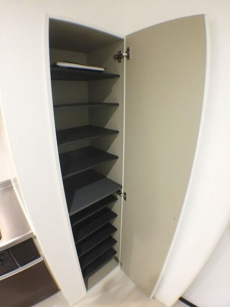 アコモ大高(アコモオオダカ)の玄関|明るい玄関です