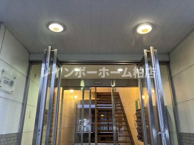 特典：仲介手数料が無料です!!のエントランス