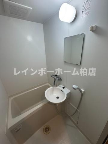 特典：仲介手数料が無料です!!の浴室