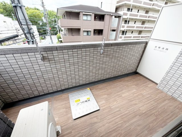レジディア千里藤白台のバルコニー
