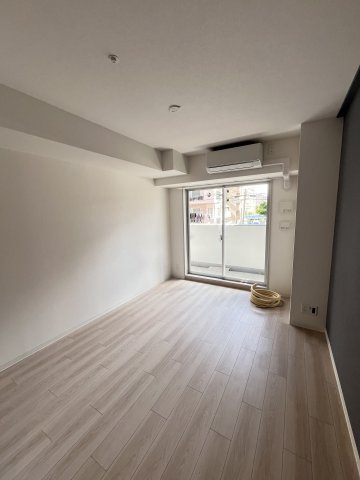 大阪市都島区中野町４丁目の賃貸マンションの居間・リビング
