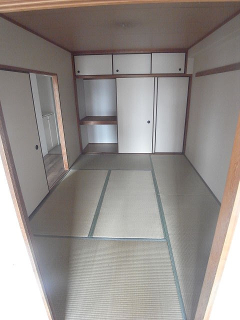 レジデンスミイチの和室