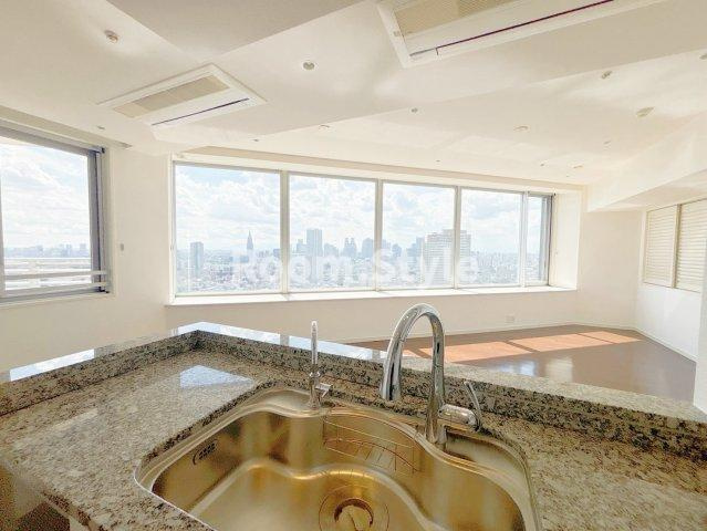 THE CENTER TOKYOのキッチン|空室のためご都合に合わせてご内覧できます
お問合せはお電話でもお受付しております。
03-6450-5211