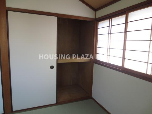 塩屋台３丁目貸家の収納