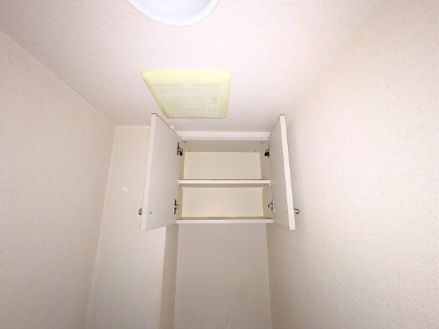 サーパス三津弐番館の収納|大きなスペースがあり、収納には困りません
