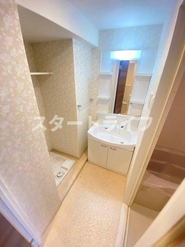 大阪市淀川区西三国２丁目の賃貸マンションの洗面所