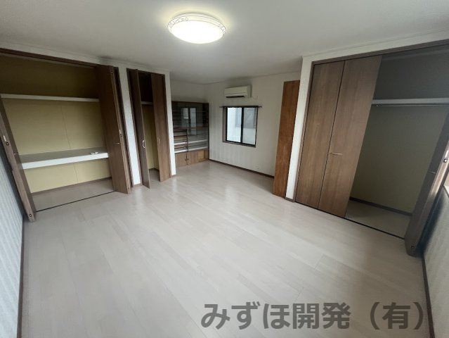 山形市鈴川町3丁目10-22の洋室|2階東側洋室12.5帖