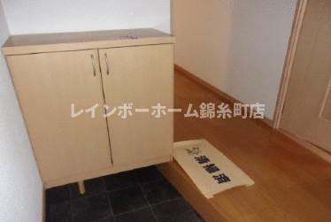ロイヤルハイツドモンの玄関