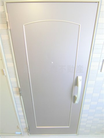 ルーブル蒲田南六番館の玄関