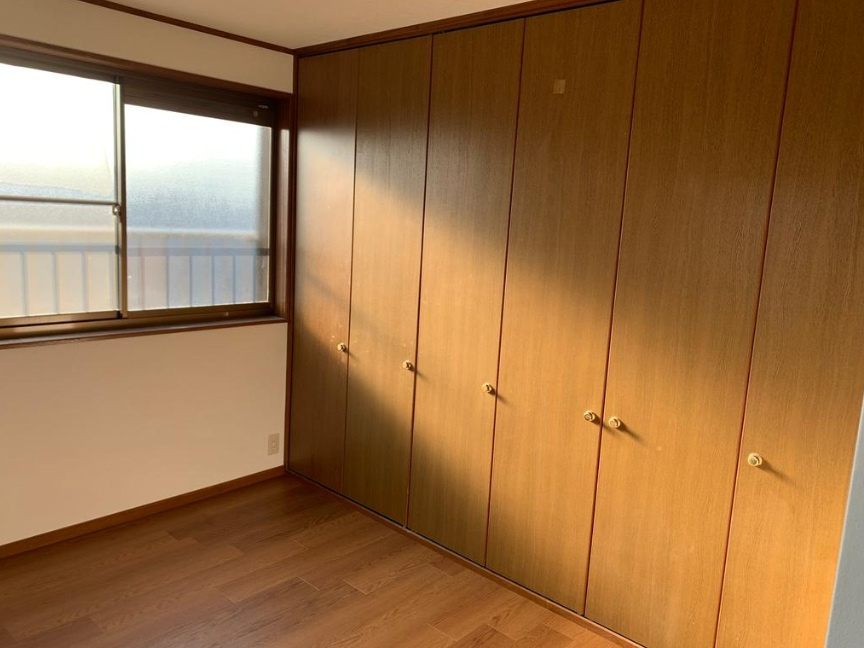 寿町1丁目の洋室