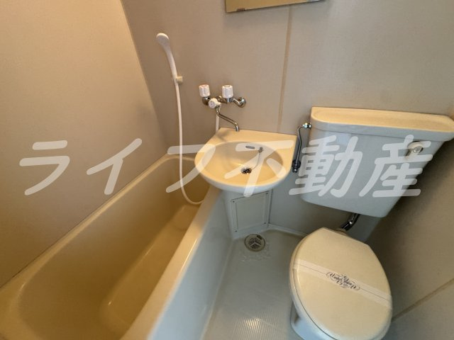 朝日プラザ緑橋IIの洗面所|広い洗面スペース