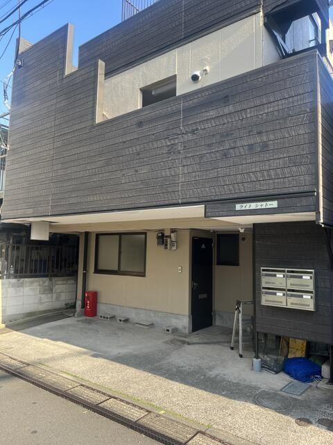 杉並区堀ノ内１丁目の店舗事務所の外観
