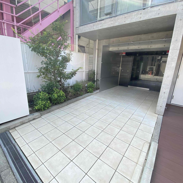 Premium Residence Kawasakiのエントランス