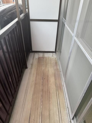 【バルコニー】