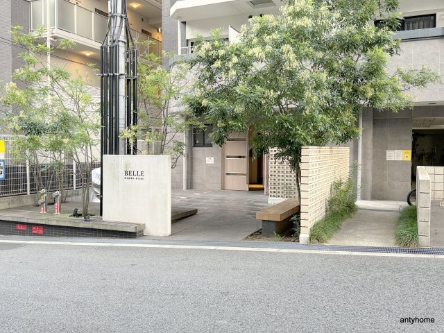 ベルエ難波西　仲介手数料無料のエントランス