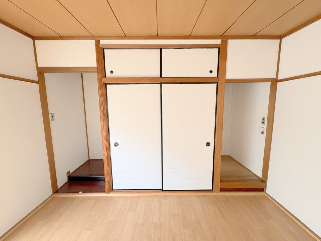ハウス春日丘の居間・リビング
