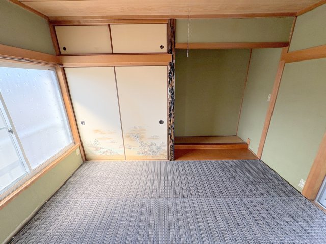 ハウス春日丘の和室