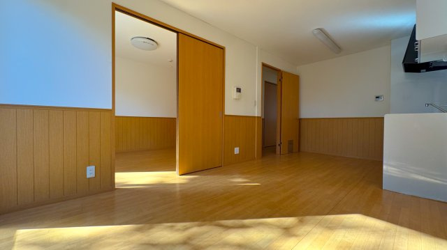 サンビレッジ弥生の森の居間・リビング