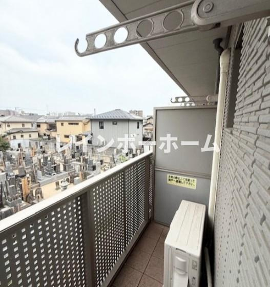 フォルスXVIのバルコニー