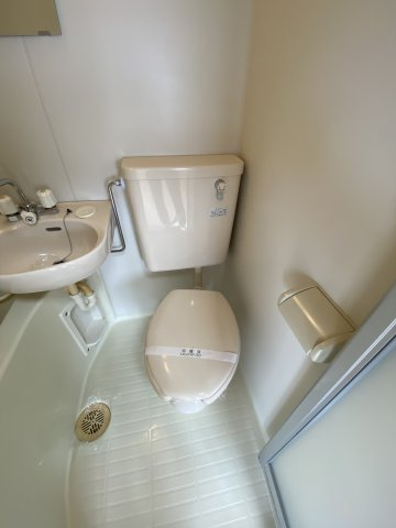ホワイトヒルズのトイレ|別部屋写真参考
