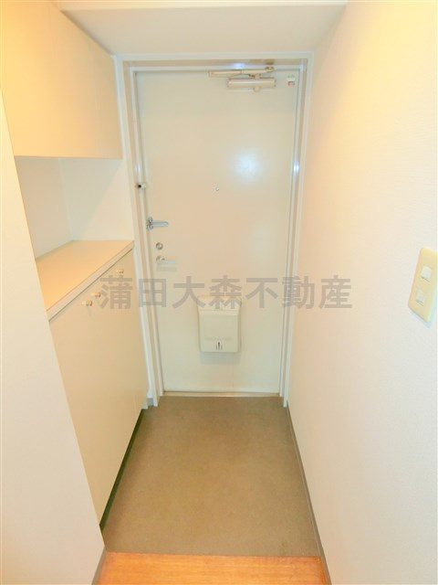 アイリス壱番館の玄関