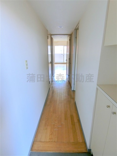 アイリス壱番館の玄関