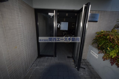 【エントランス】 | ラキアメゾン高井田