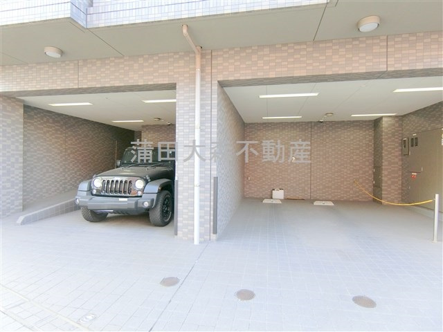 ルーブル大鳥居参番館の駐車場|敷地内平置き駐車場　空き状況等詳細はお問合せください。