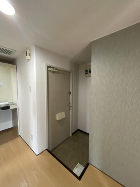 アスタック壱番館の玄関