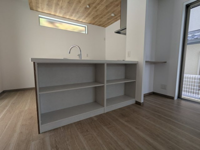 【キッチン】 | 筑紫が丘３丁目　新築戸建 | カウンターキッチン採用でリビングのご家族とのコミュニケーションが取れます。