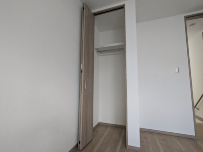 【収納】 | 筑紫が丘３丁目　新築戸建 | 高さもあるクローゼットです。