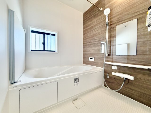 刈谷市築地町２期　の浴室