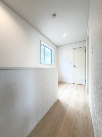 【新築戸建】札幌市南区川沿13条1丁目2棟の内装|2階ホール(1号棟)