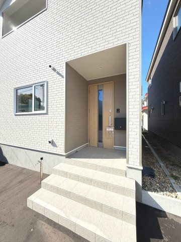 【新築戸建】札幌市南区川沿13条1丁目2棟のエントランス