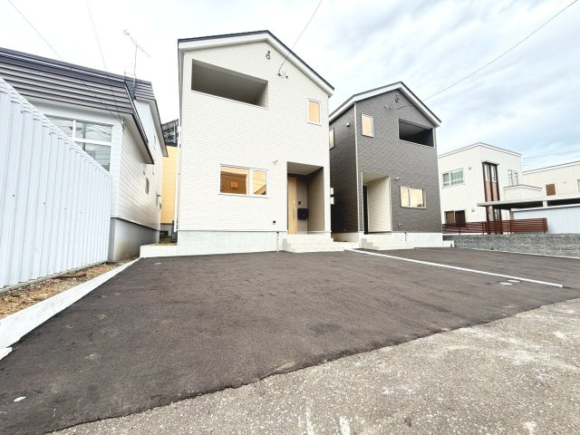 【新築戸建】札幌市南区川沿13条1丁目2棟の駐車場