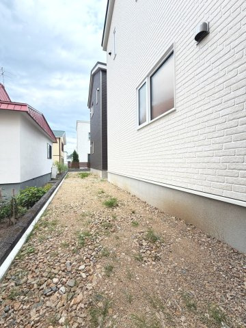 【新築戸建】札幌市南区川沿13条1丁目2棟の庭