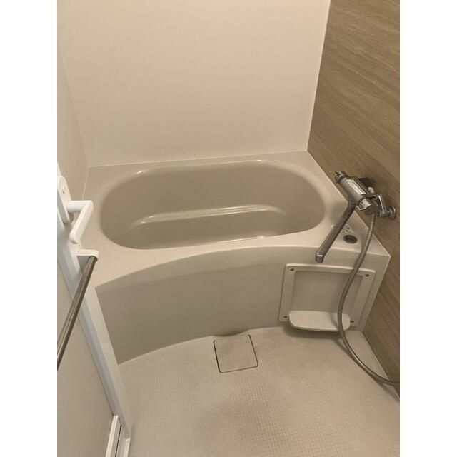オーパスホームズ南行徳の浴室