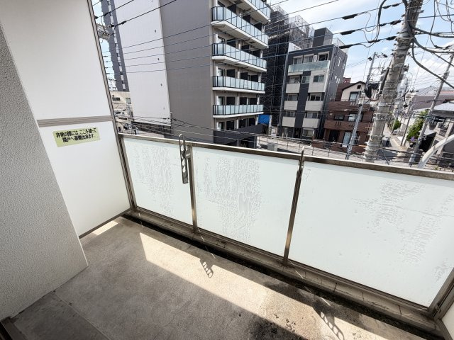 アーク松の木通りのバルコニー