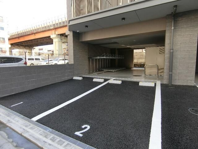オーキッドレジデンス森下の駐車場