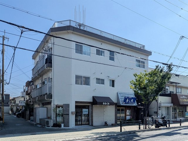 山崎マンションの外観