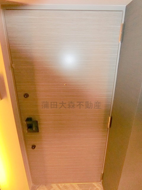 ブランシエスタ糀谷の玄関