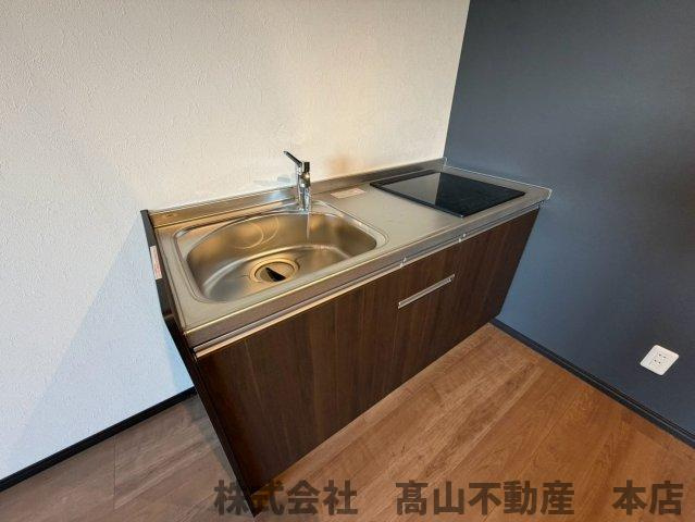 ガレージハウス旭台のキッチン
