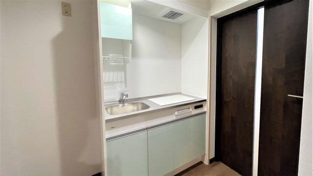グランメール千本　A棟のキッチン|※対象不動産同タイプ別部屋となります。