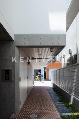【エントランス】 | ＳＰＥＣ　ＲＥＳＩＤＥＮＣＥ　大井５ | ゆとりのあるエントランスです