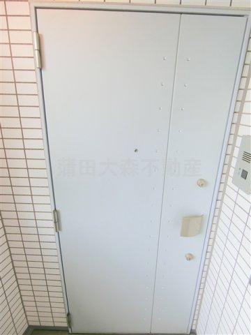 XEBEC(ジーベック千鳥町の玄関