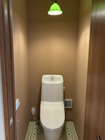 東梶返リノベ戸建てのトイレ