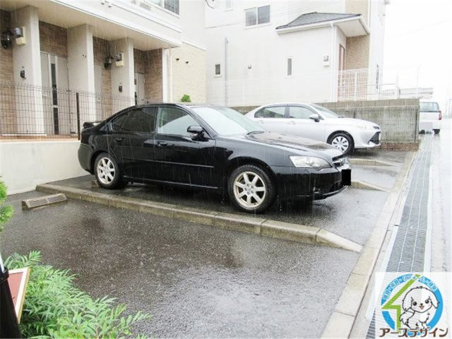 ハピネス高雄台の駐車場